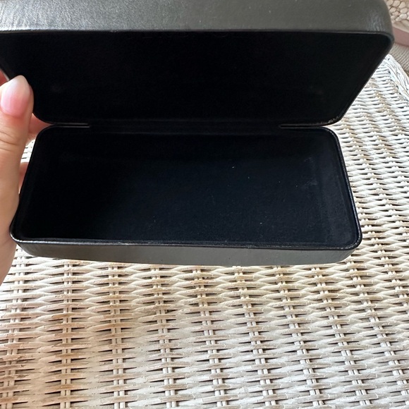 Versace sunglass eyeglass case - Picture 3 of 3